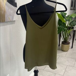 Business flow green tank top